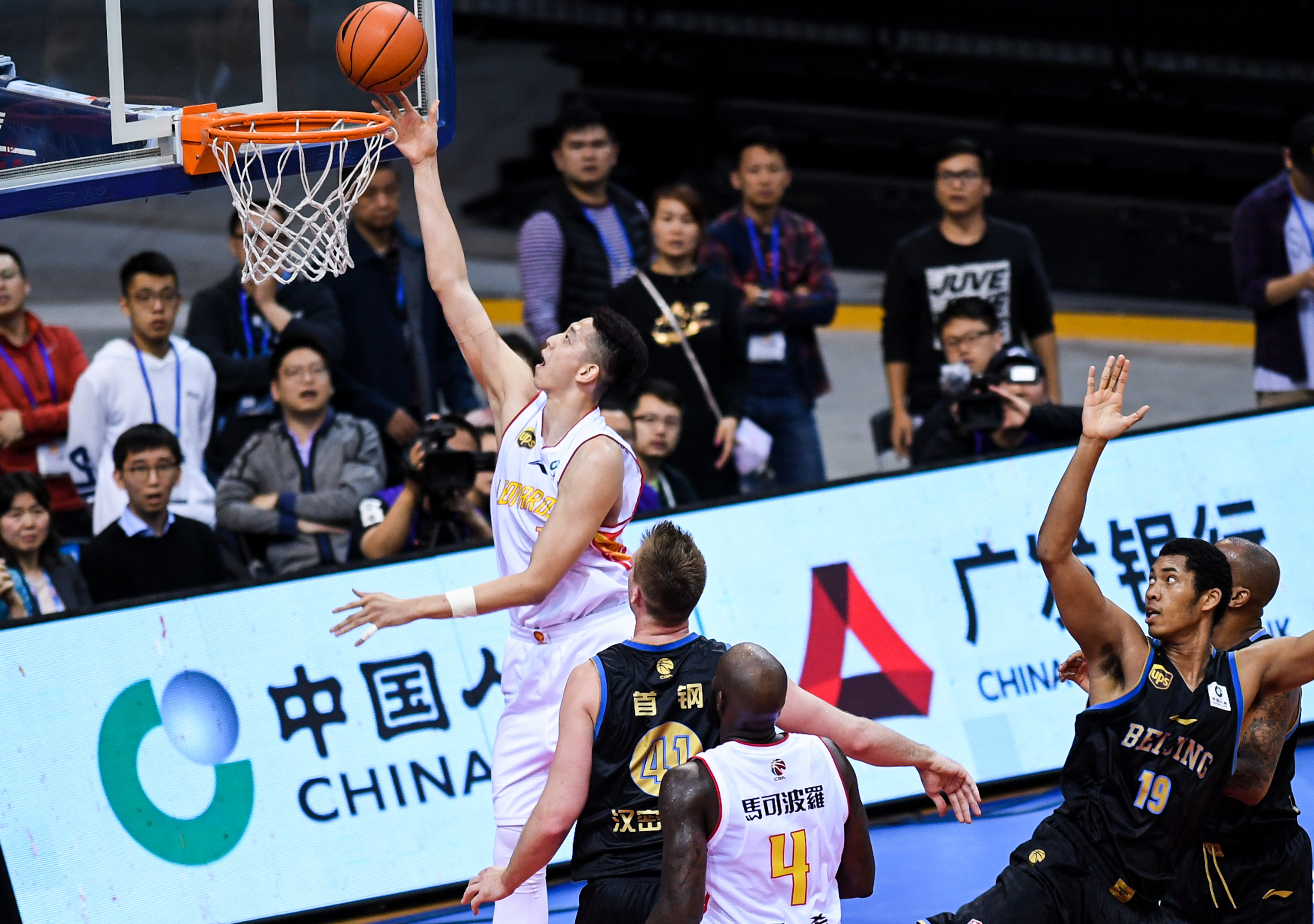 赛历与跨联 赛历与跨联